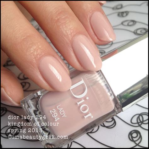 Dior Vernis Review .